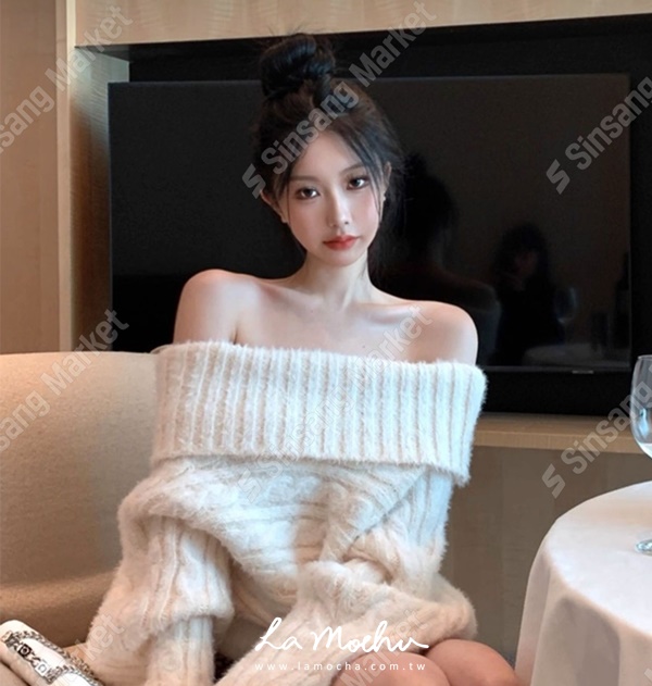 外翻領坑條紋毛衣